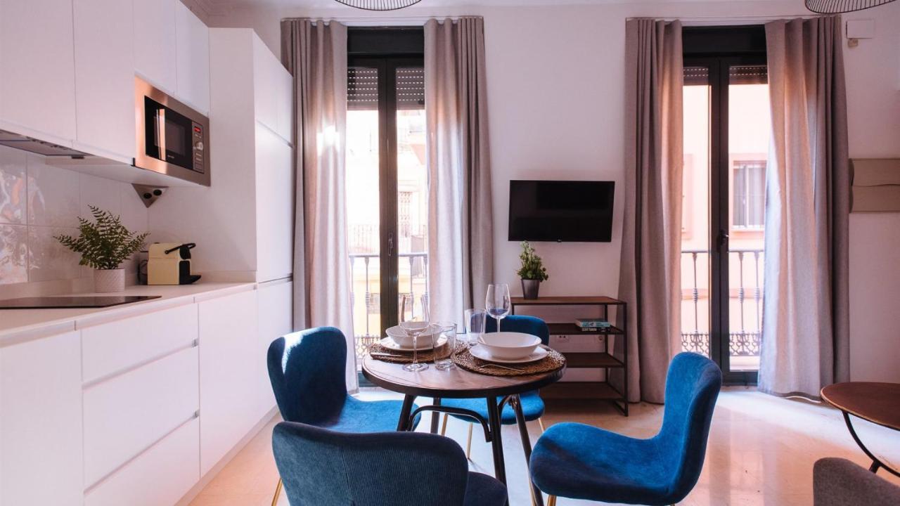 Chiqui And Vicente Suite Apartments Sevilha Exterior foto